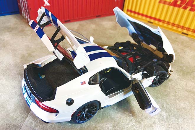 1/18 AUTOart 2017 DODGE VIPER ACR