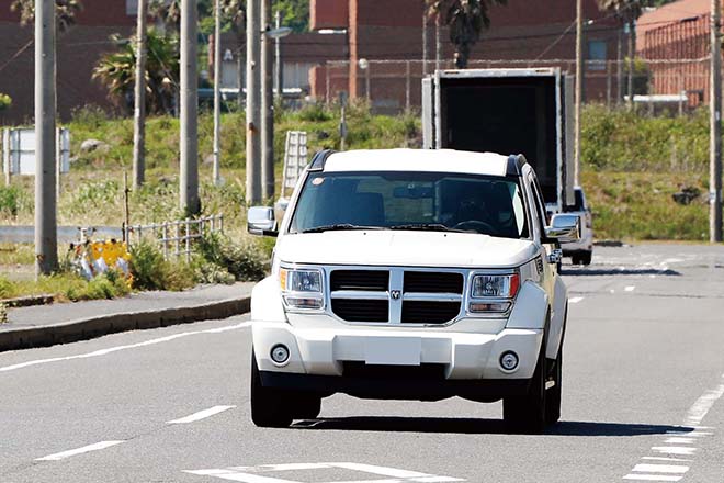 2007y DODGE NITRO