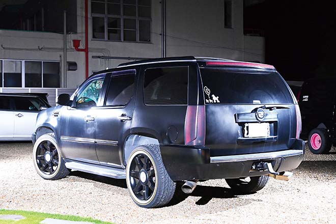 CADILLAC ESCALADE