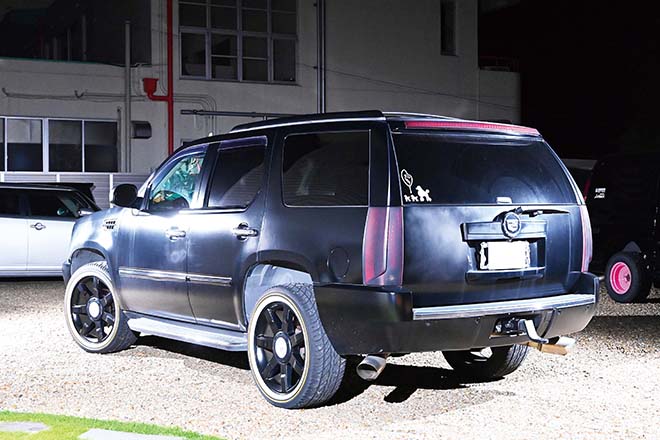 CADILLAC ESCALADE